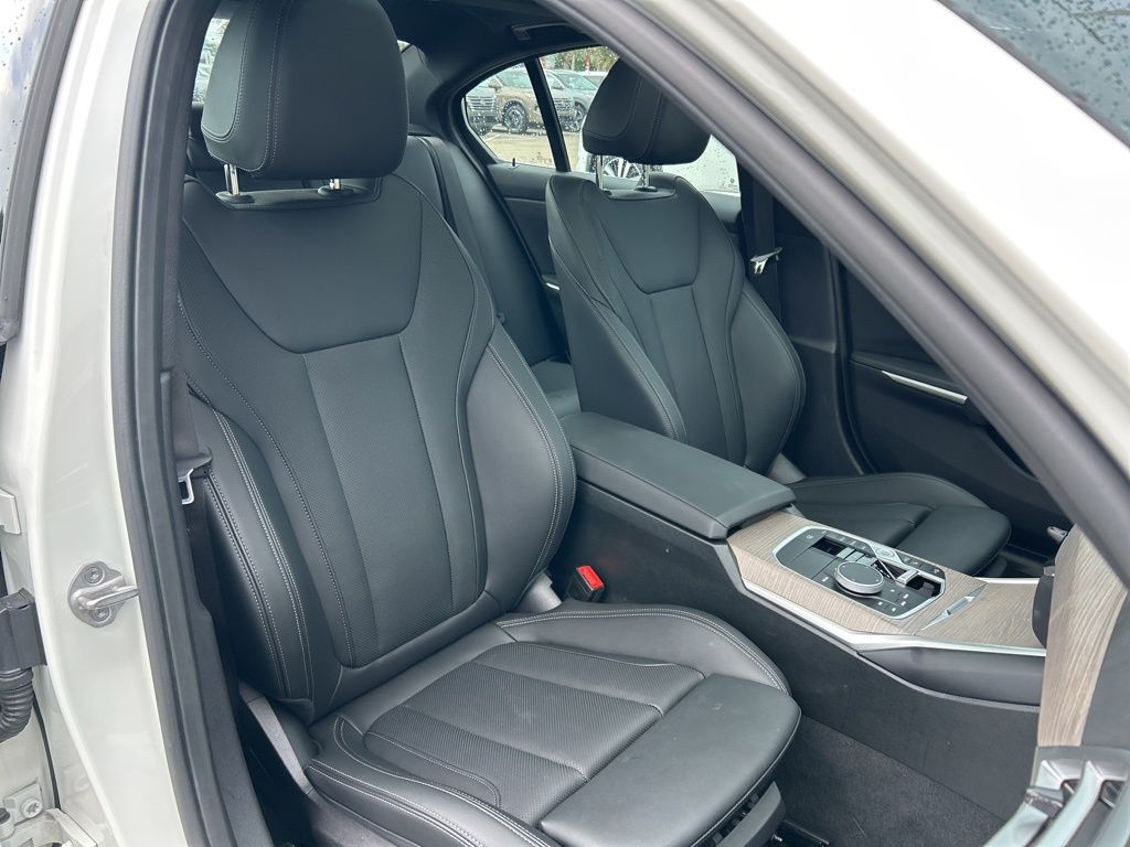 2025 Bmw 330i photo 35
