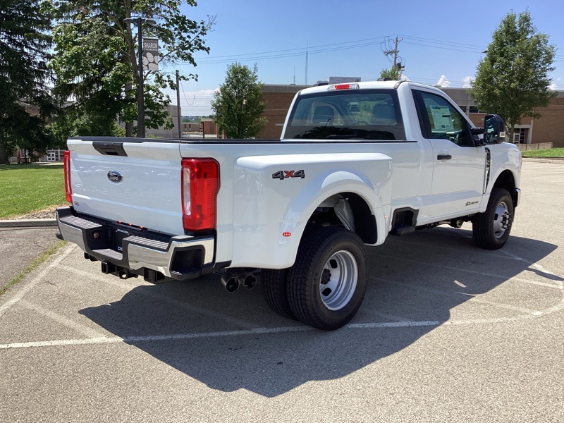 2025 Ford F-350 photo 7