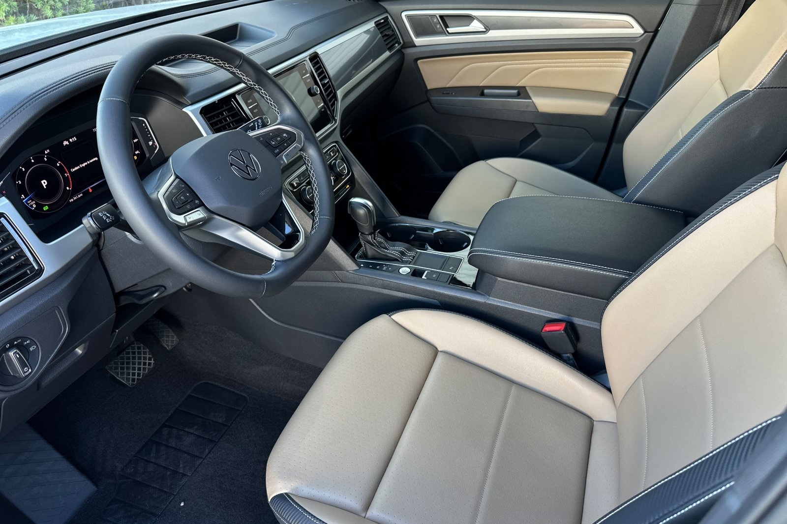 2023 Volkswagen Atlas Cross Sport SE Technology photo 10