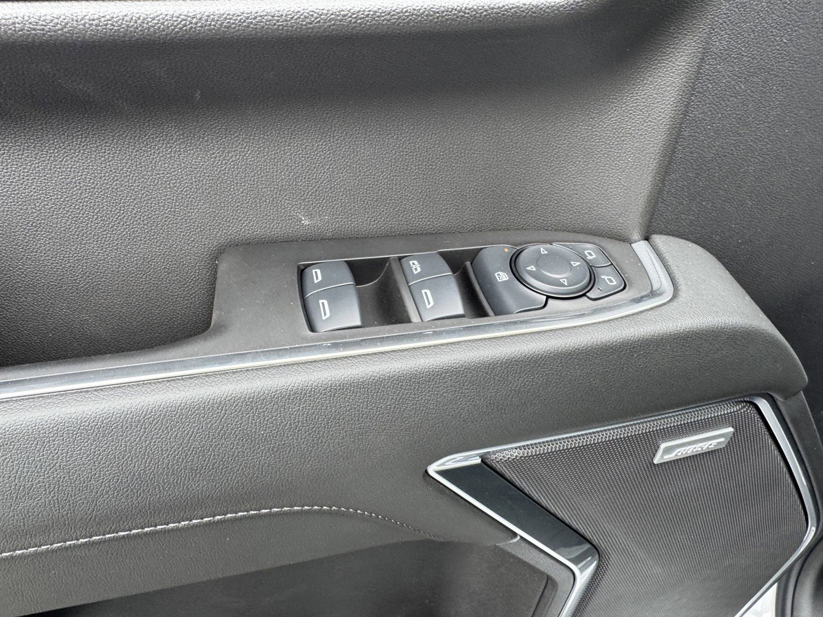 2025 Chevrolet Silverado 1500 RST photo 10