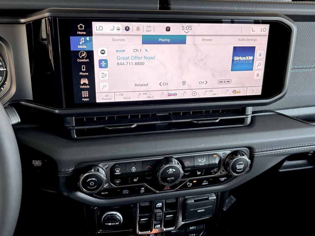 2025 Jeep Wrangler Rubicon 4xe photo 21