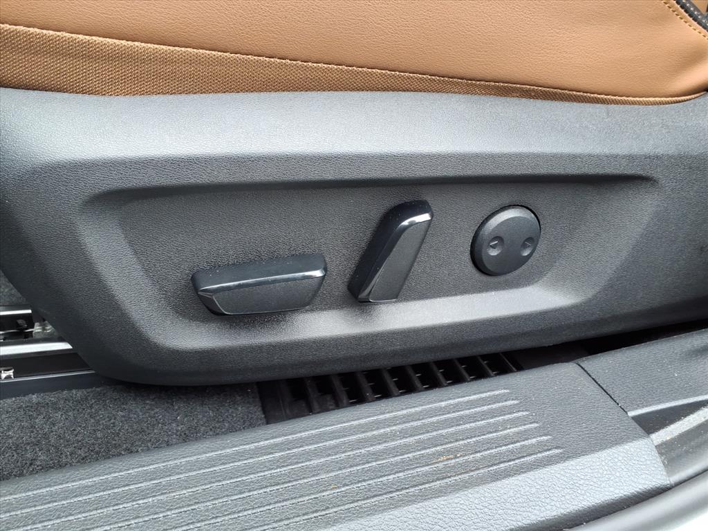 2024 Nissan Rogue Platinum photo 4