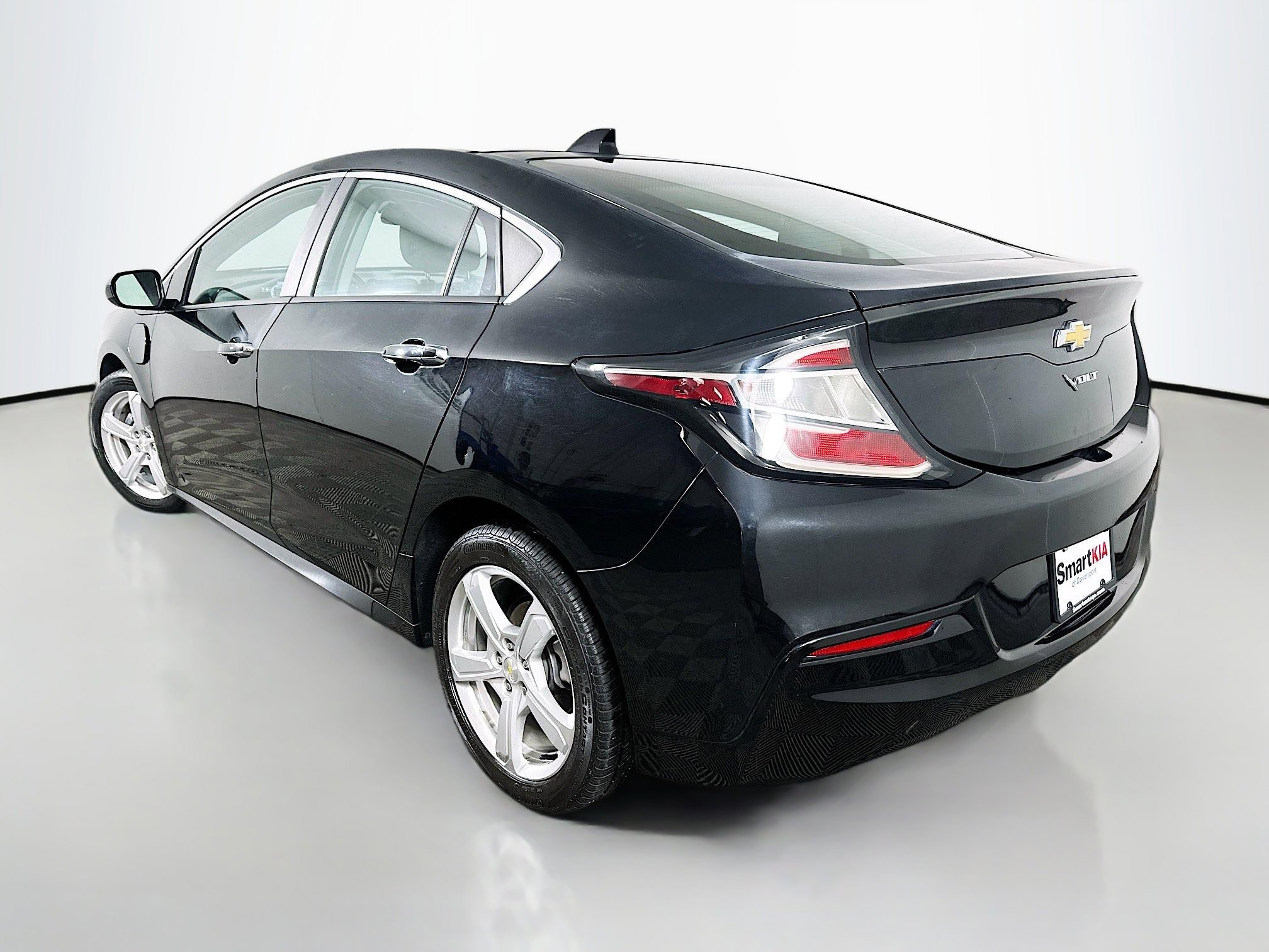 2017 Chevrolet Volt LT photo 5