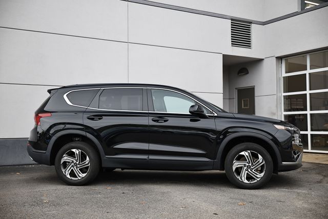 2023 Hyundai Santa Fe SE photo 3