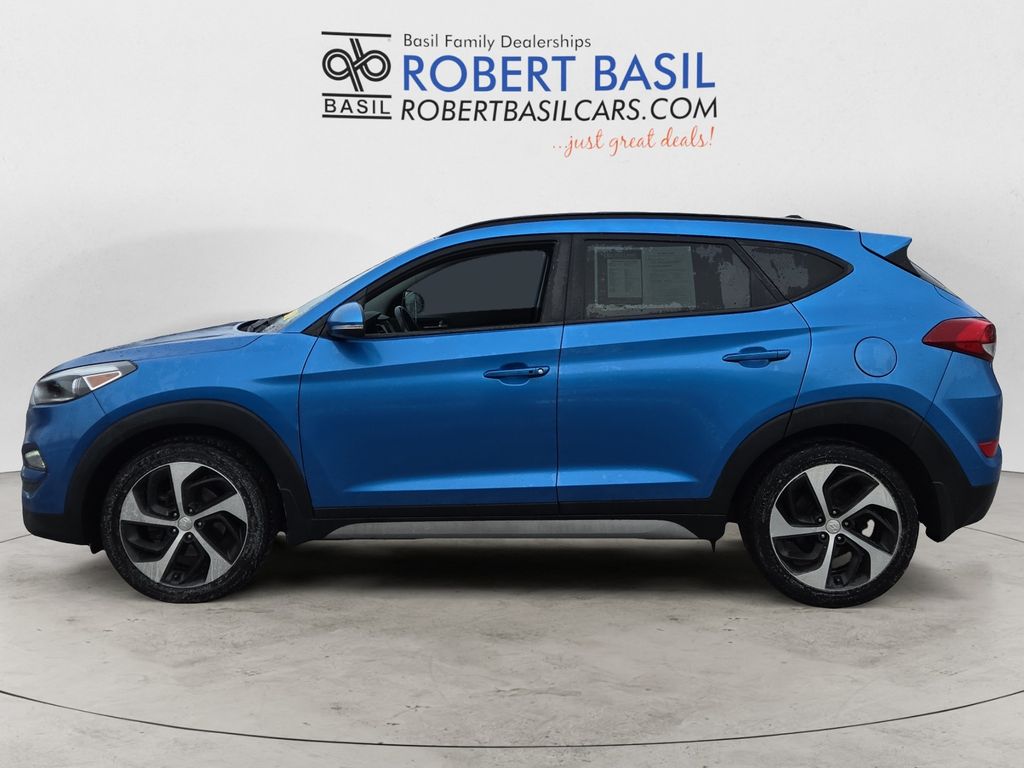 Used 2018 Hyundai Tucson Value with VIN KM8J3CA22JU737297 for sale in Orchard Park, NY