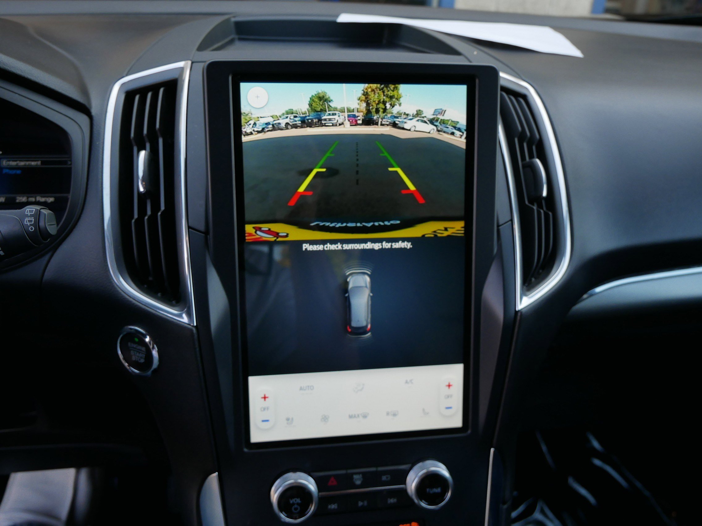 2022 Ford Edge Titanium photo 29