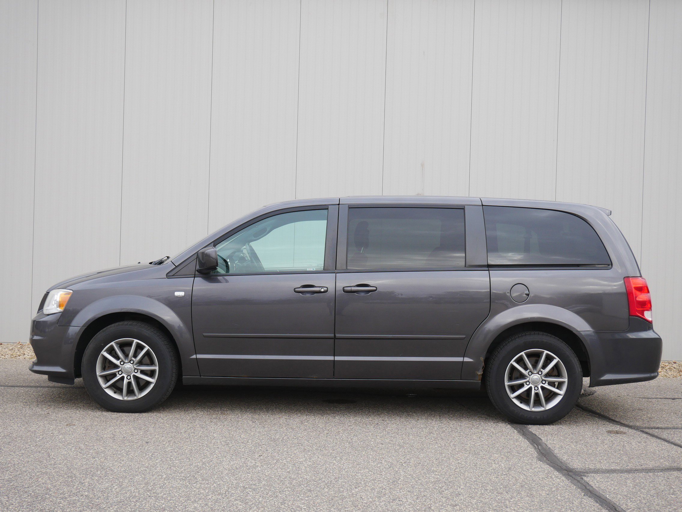 Used 2014 Dodge Grand Caravan SE 30th Anniversary with VIN 2C4RDGBG3ER405877 for sale in Hastings, Minnesota