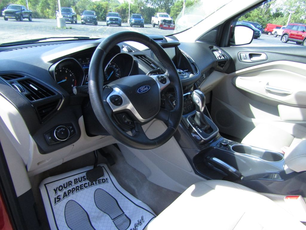 2014 Ford Escape Titanium photo 9