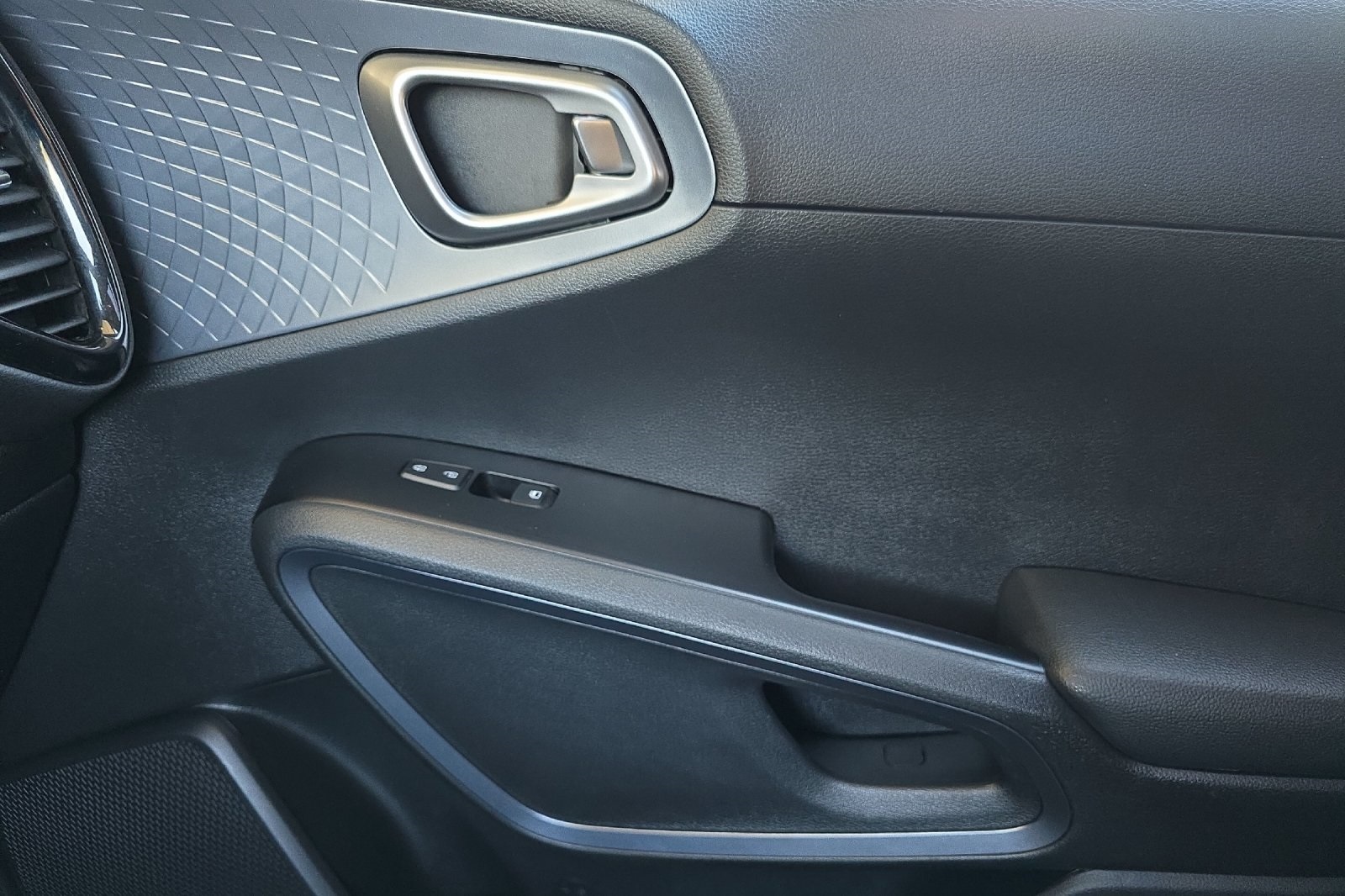 2023 Kia Soul EX photo 18