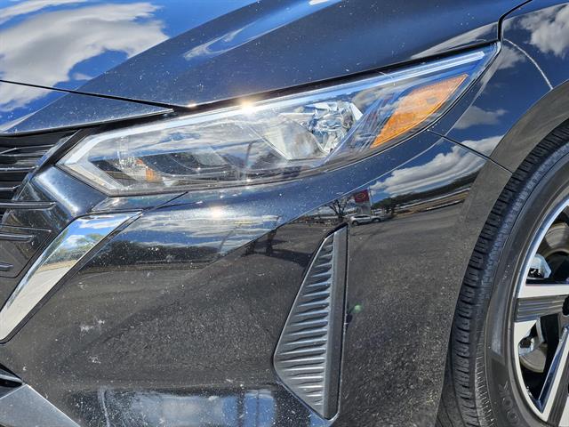 2024 Nissan Sentra SV photo 5