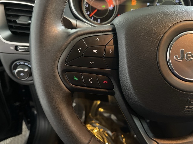 2021 Jeep Cherokee Trailhawk photo 23