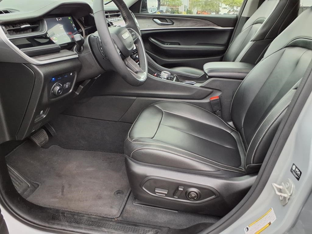 2023 Jeep Cherokee 4xe photo 8