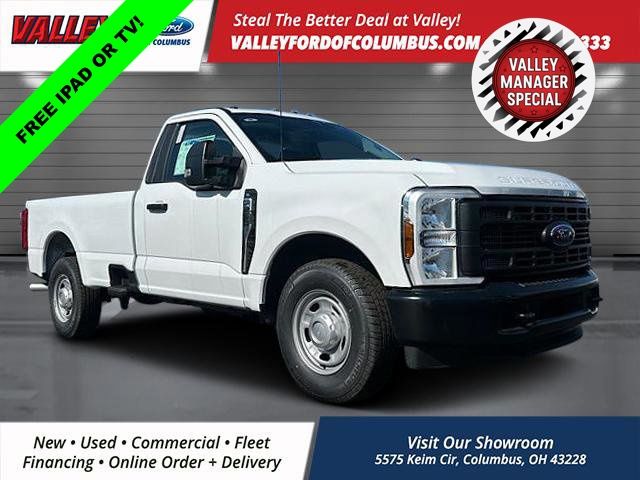 2025 Ford F-250 Super Duty XL's photo