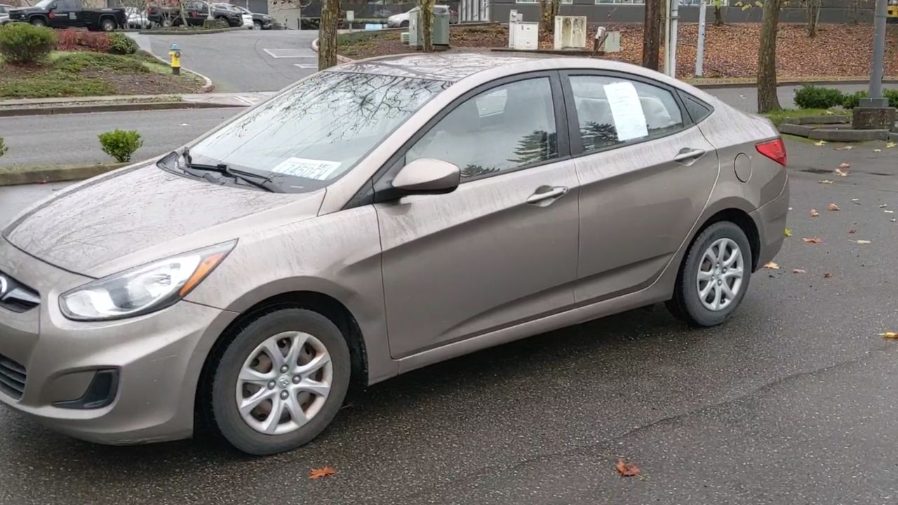 2012 Hyundai Accent GLS photo 3