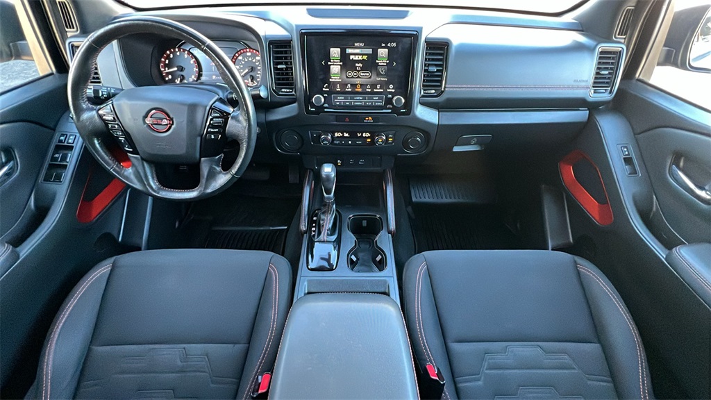 2022 Nissan Frontier PRO-X photo 3