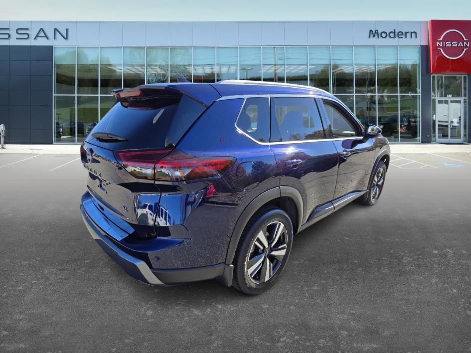 2024 Nissan Rogue SL photo 3