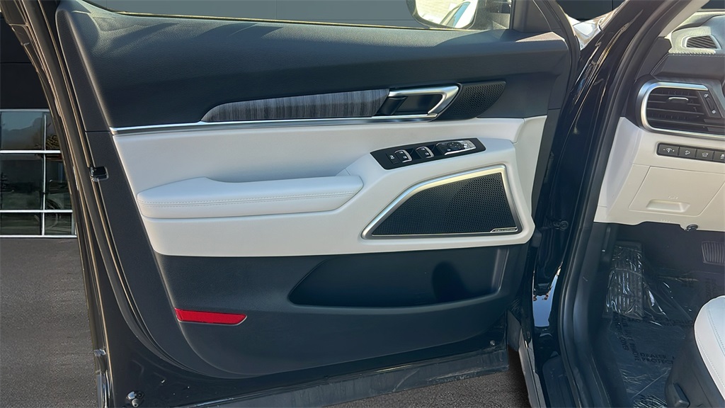 2025 Kia Telluride EX photo 21