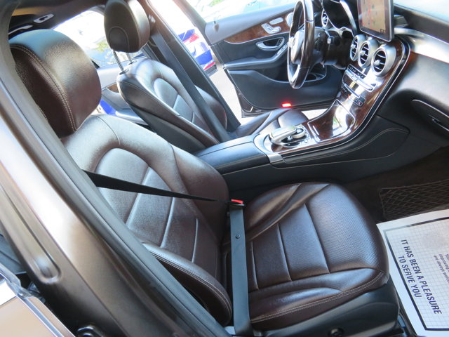 2018 Mercedes Benz GLC 300 4MATIC photo 12