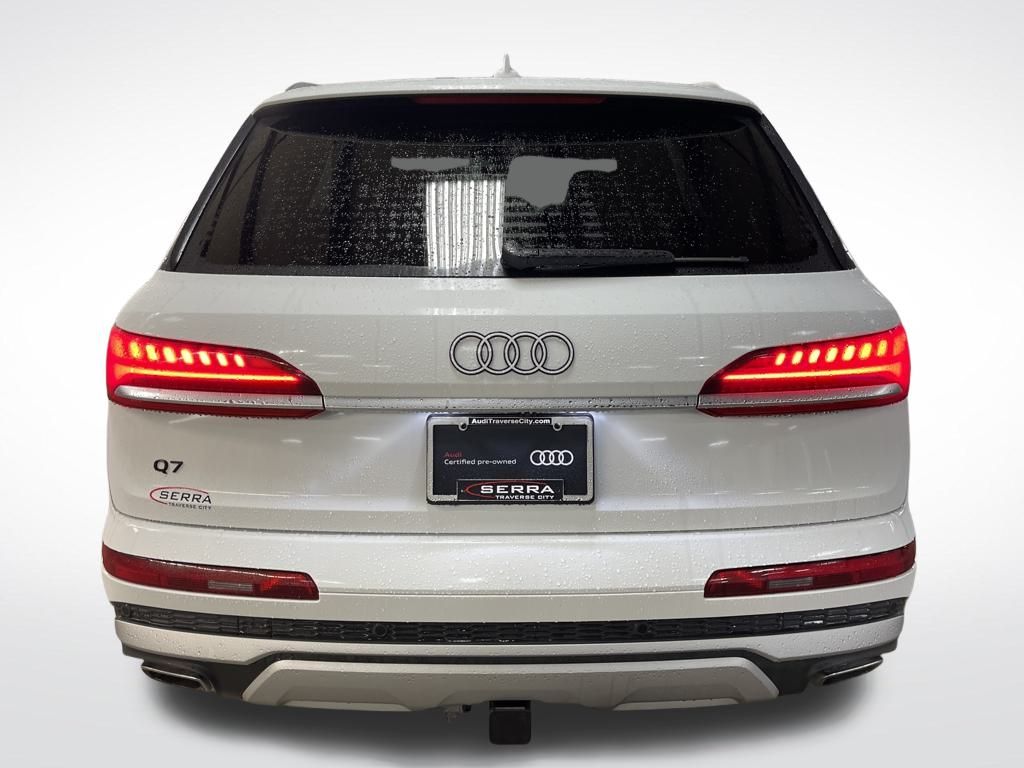 2025 Audi Q7 55 Premium Plus photo 4