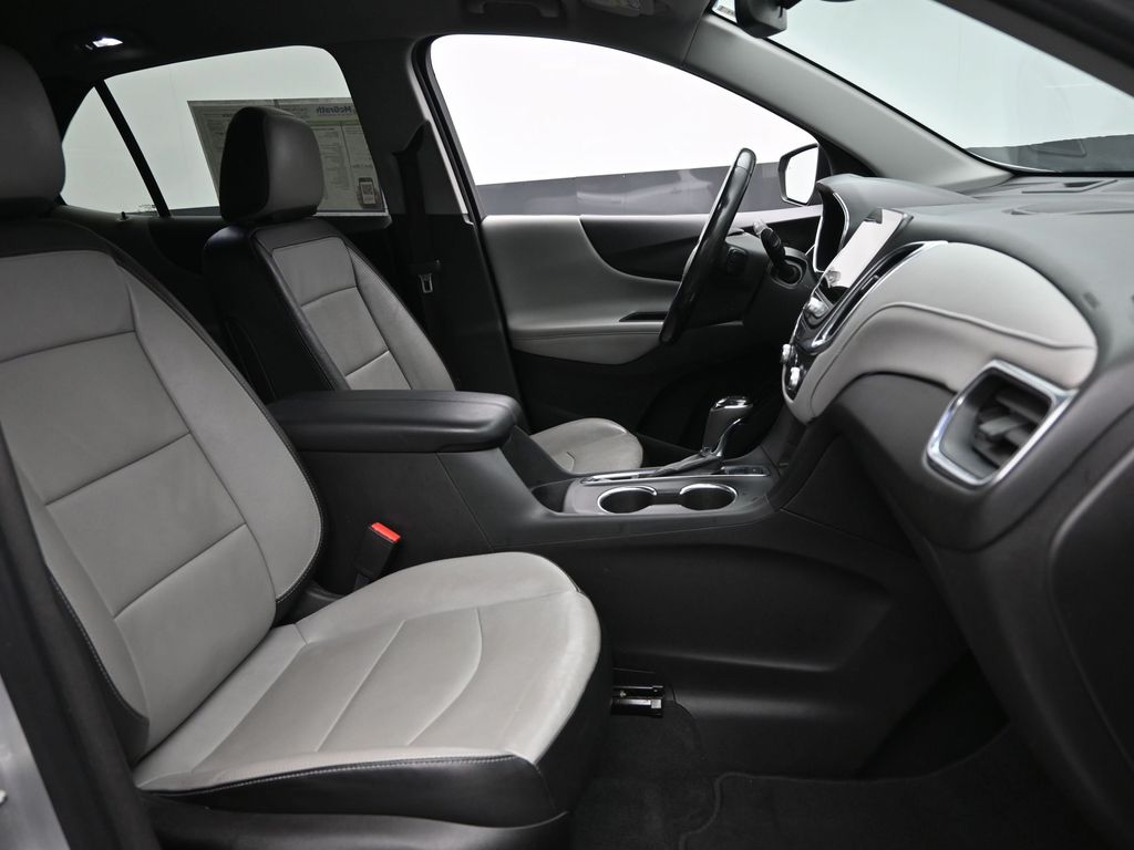 2021 Chevrolet Equinox Premier photo 5