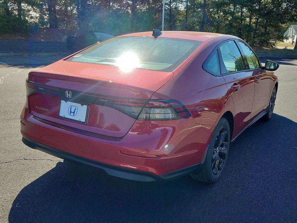 2025 Honda Accord SE photo 4