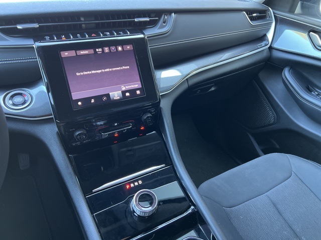2023 Jeep Grand Cherokee Laredo photo 23