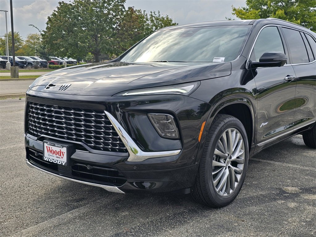 2026 Buick Enclave Avenir photo 4