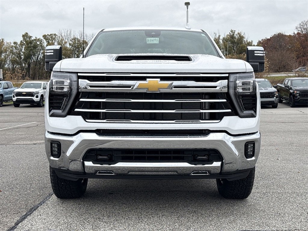 2026 Chevrolet Silverado 2500HD LTZ photo 3