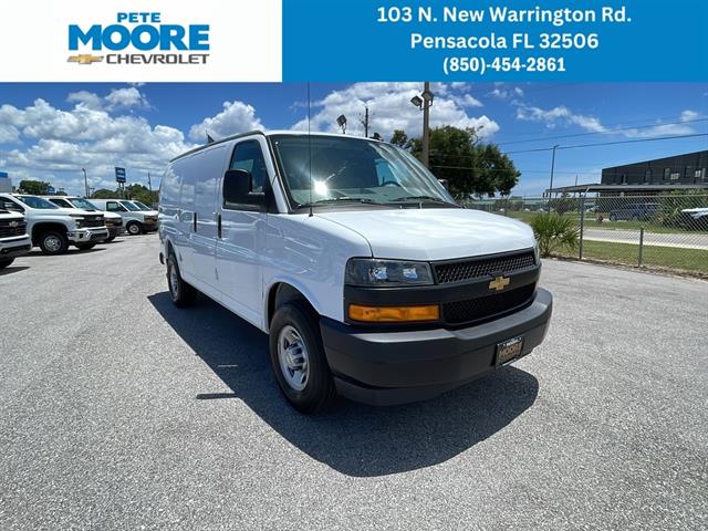 2025 Chevrolet Express Cargo Work Van's photo