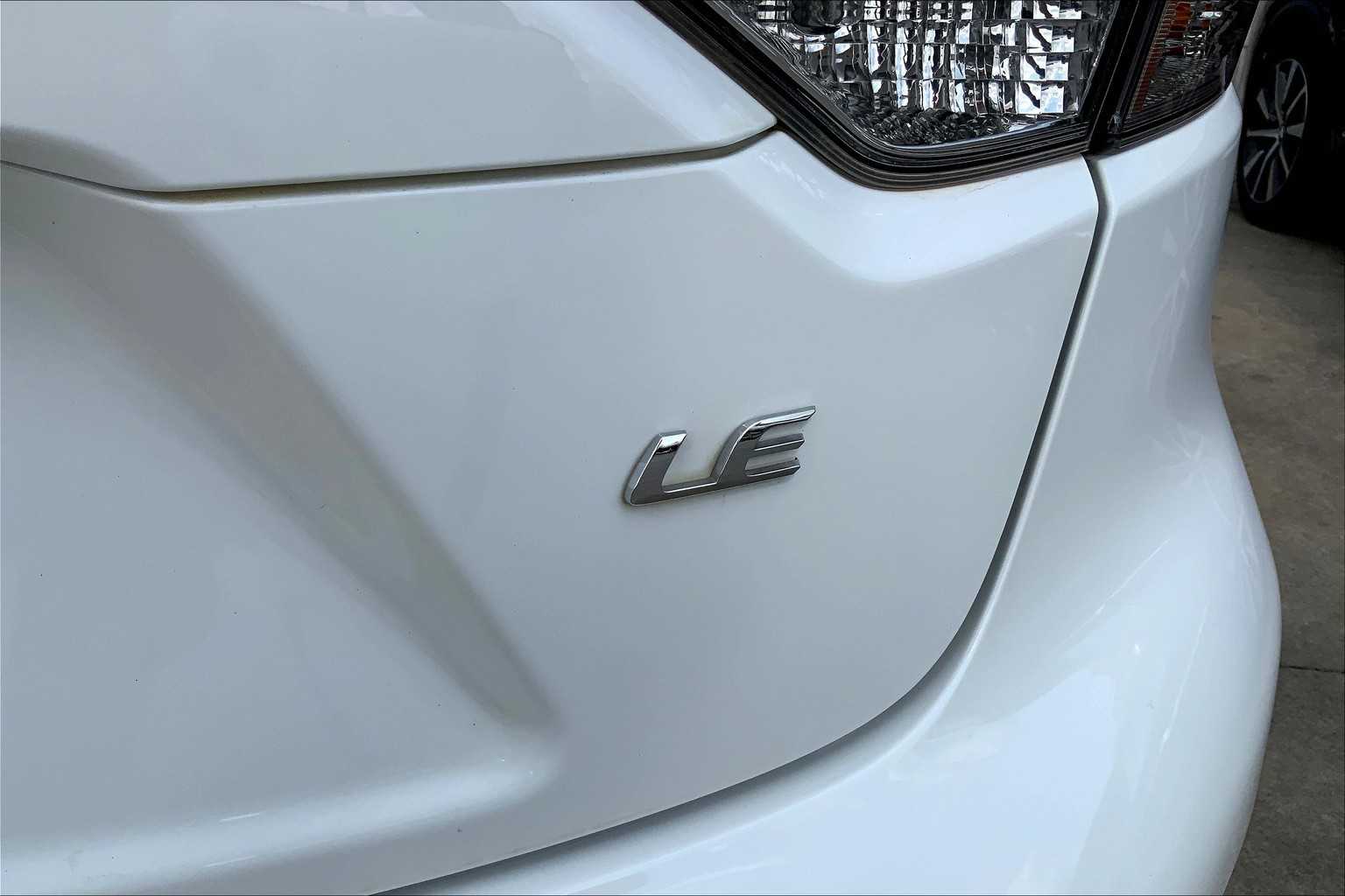 2024 Toyota Corolla LE photo 9