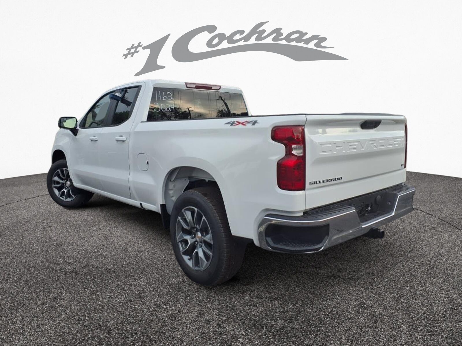 2025 Chevrolet Silverado 1500 LT photo 4