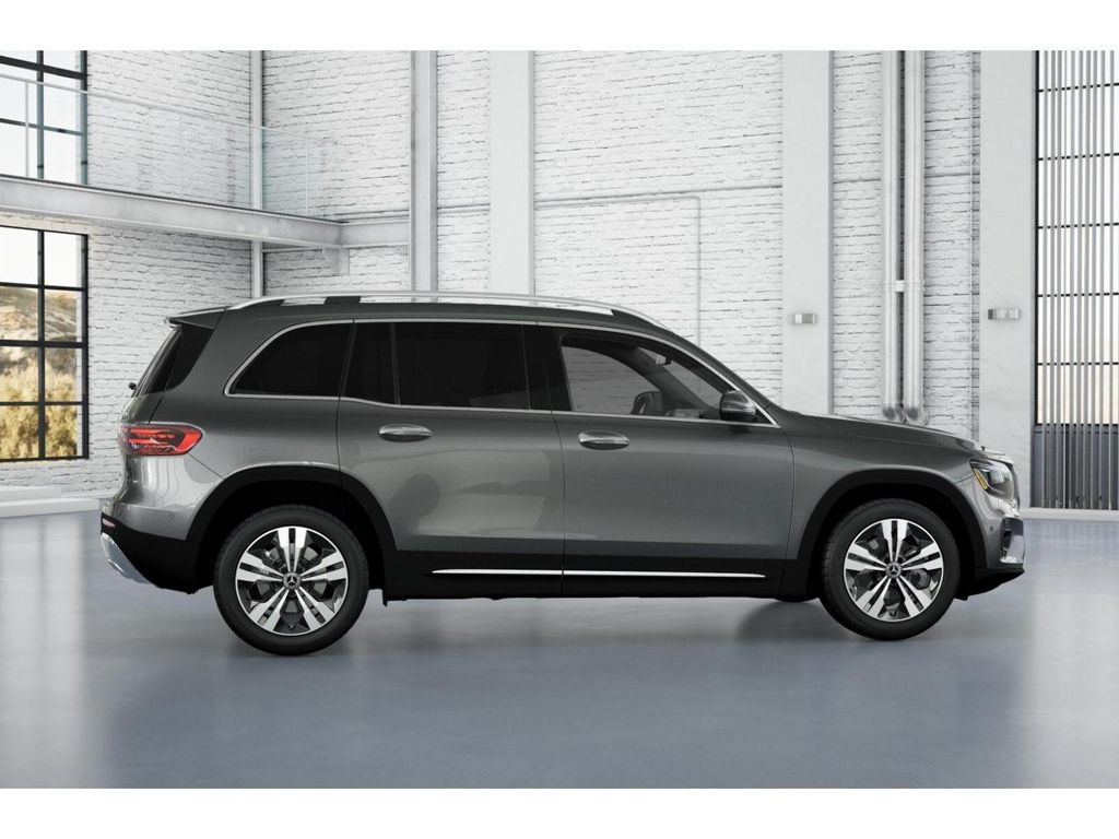 2025 Mercedes Benz GLB 250 4MATIC photo 16