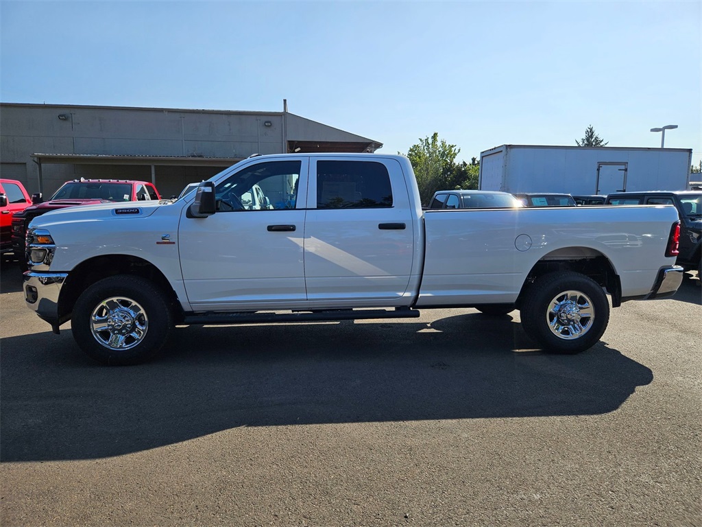 2026 Ram 3500 Tradesman photo 4