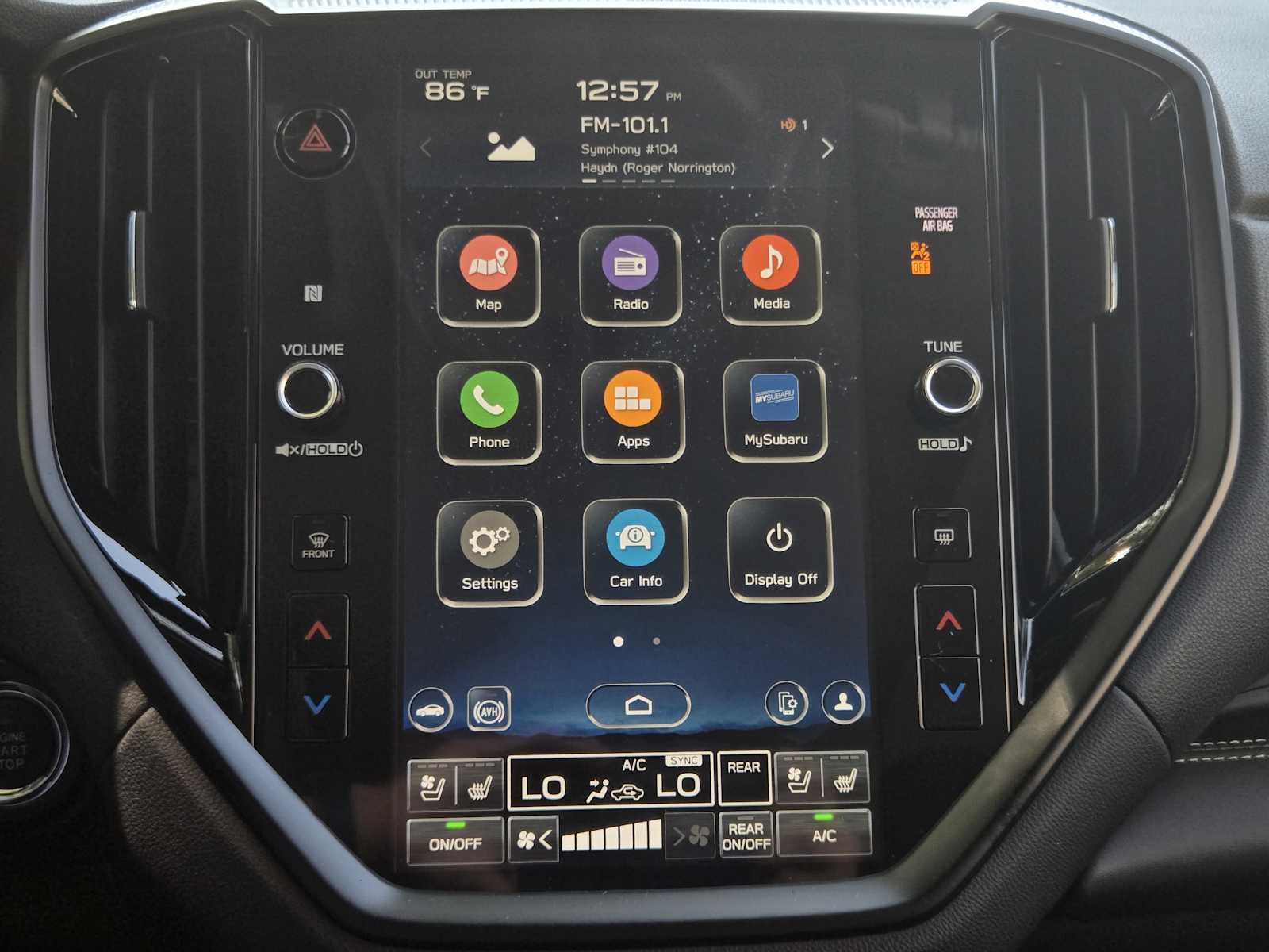 2025 Subaru Ascent Onyx Edition Touring photo 9