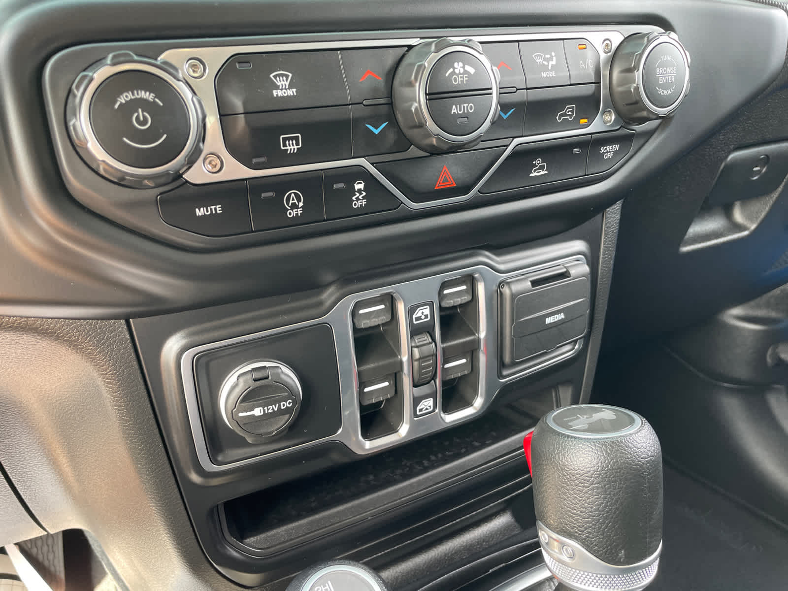 2022 Jeep Wrangler Unlimited Sport Altitude photo 26
