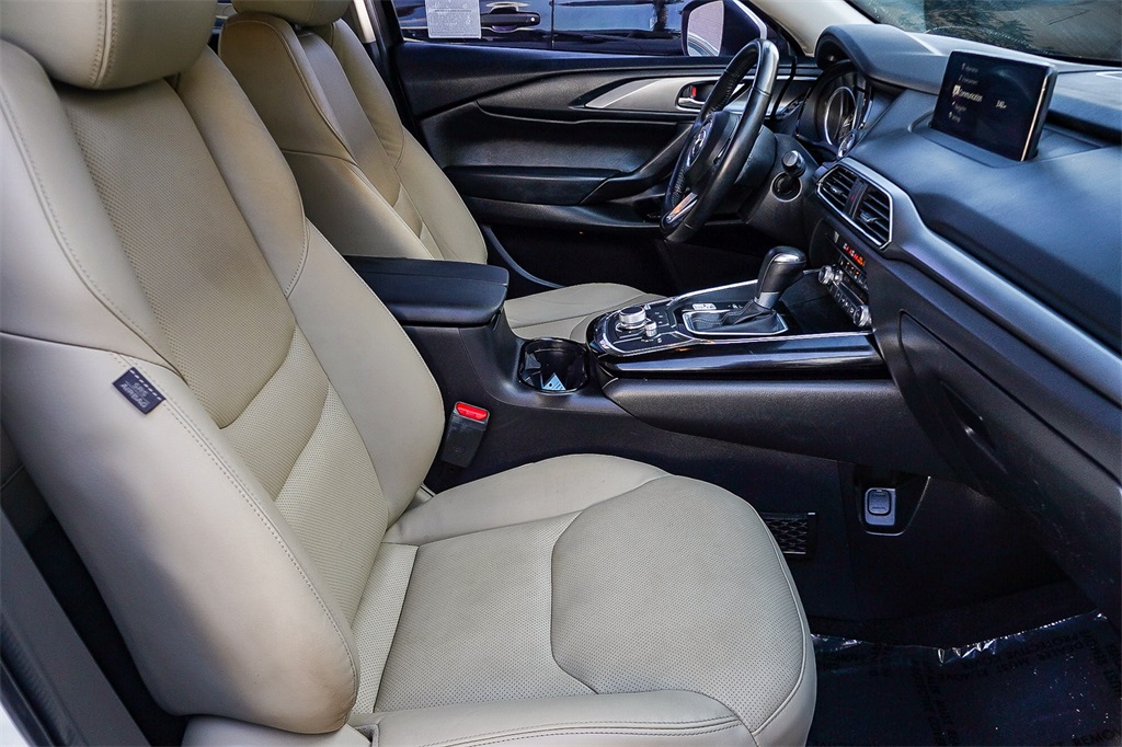 2023 Mazda CX-9 Touring photo 15