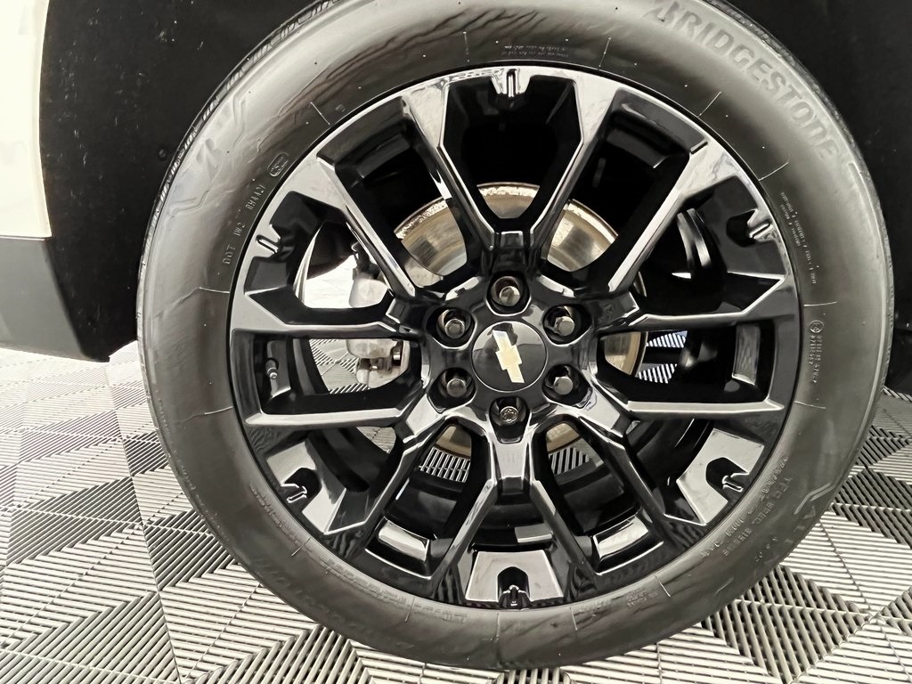 2023 Chevrolet Tahoe Premier photo 14