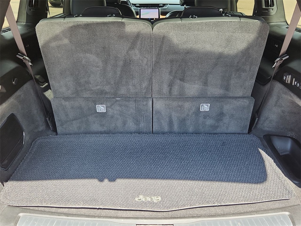 2021 Jeep Grand Cherokee L Summit Reserve photo 23