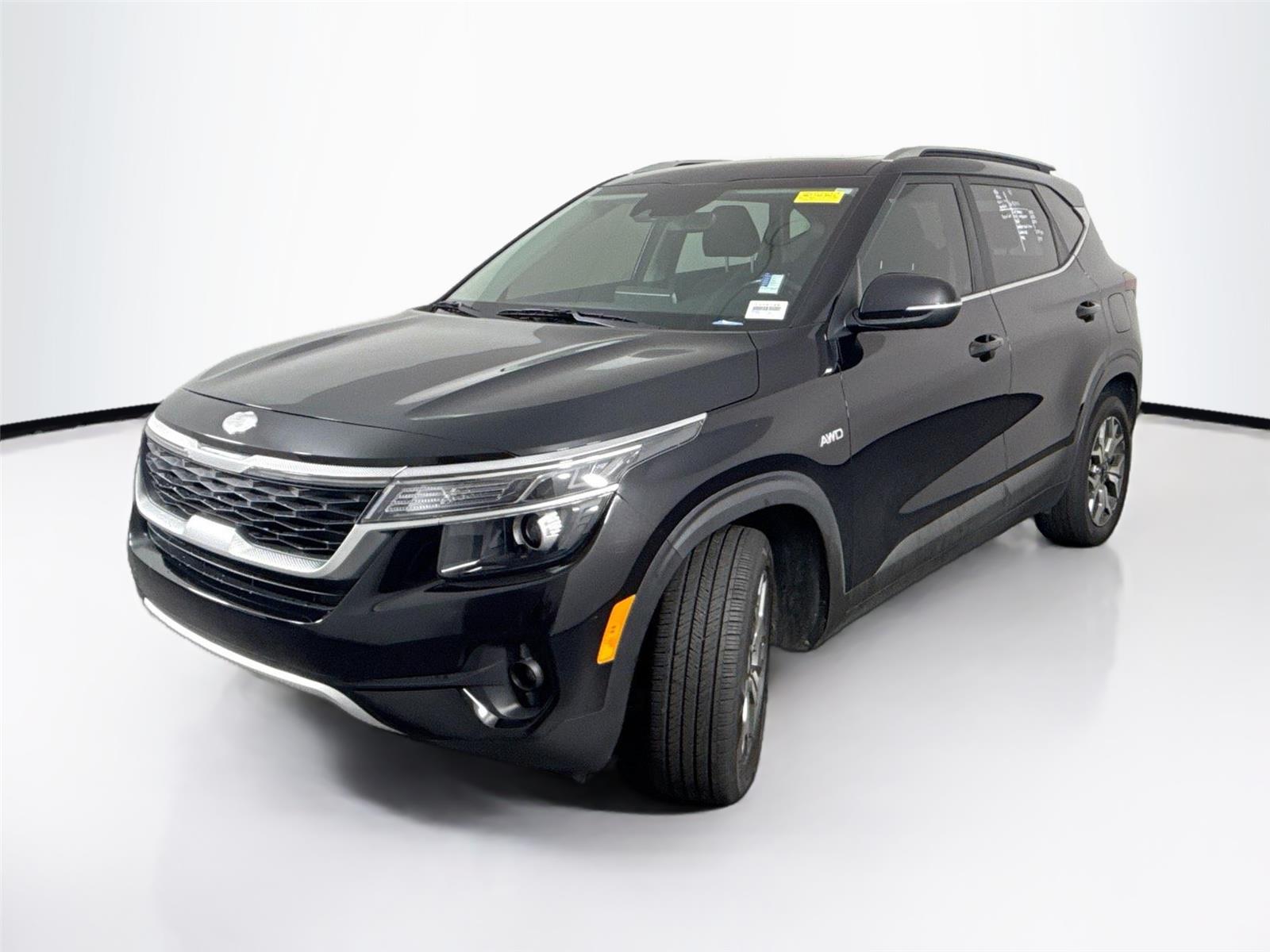 2021 Kia Seltos EX photo 2