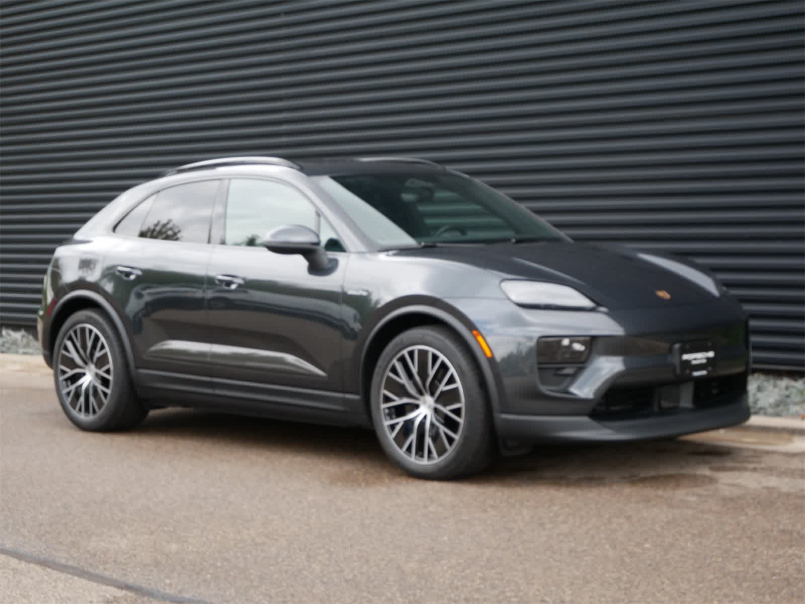 2024 Porsche Macan Electric 4 photo 24