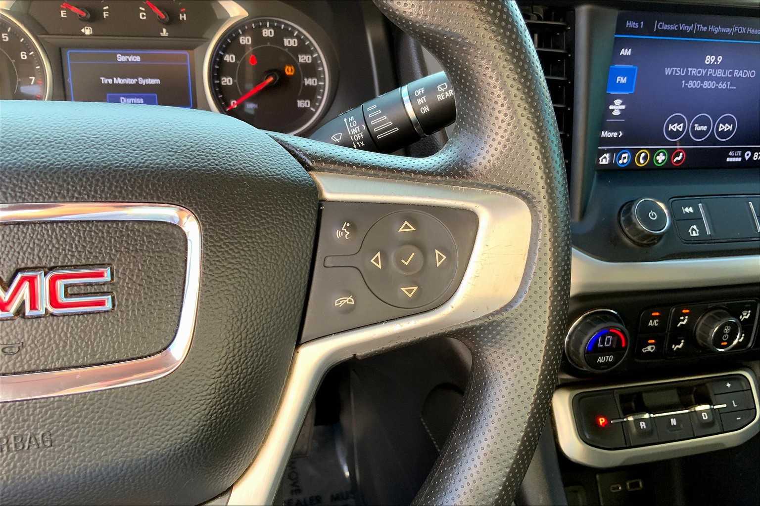 2021 Gmc Acadia SLE photo 23