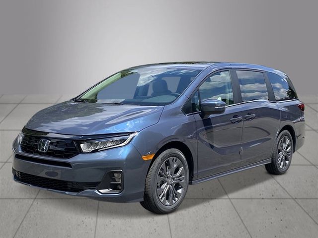 2026 Honda Odyssey Touring's photo
