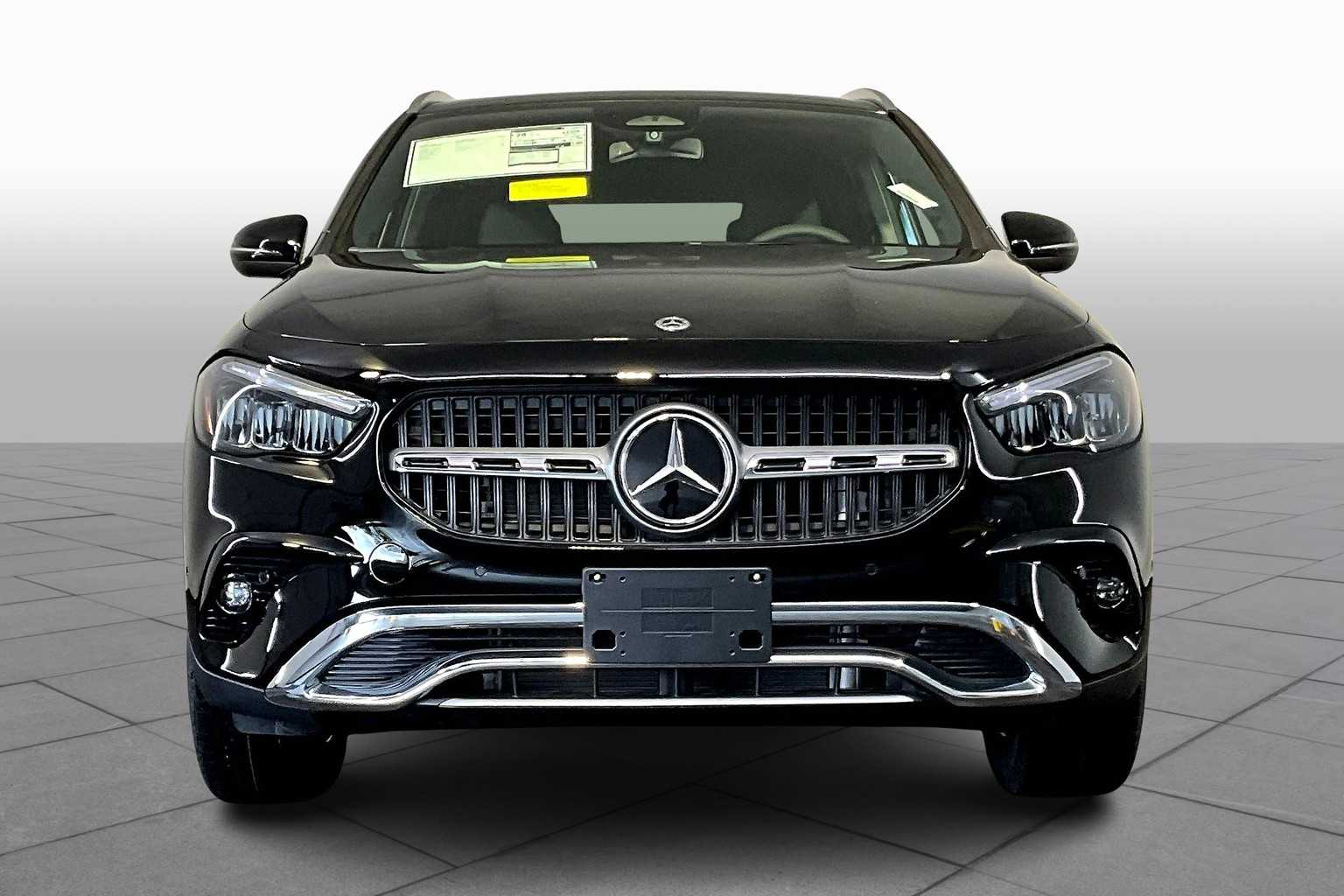 2025 Mercedes Benz GLA 250 4MATIC photo 2