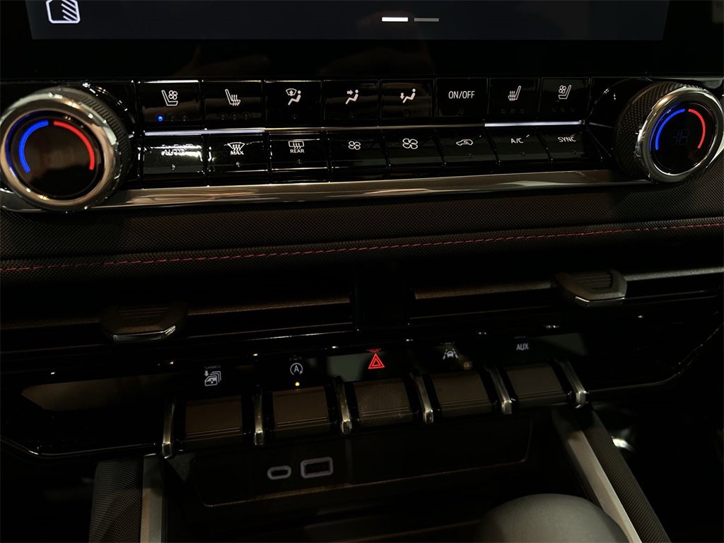 2026 Chevrolet Colorado Z71 photo 17