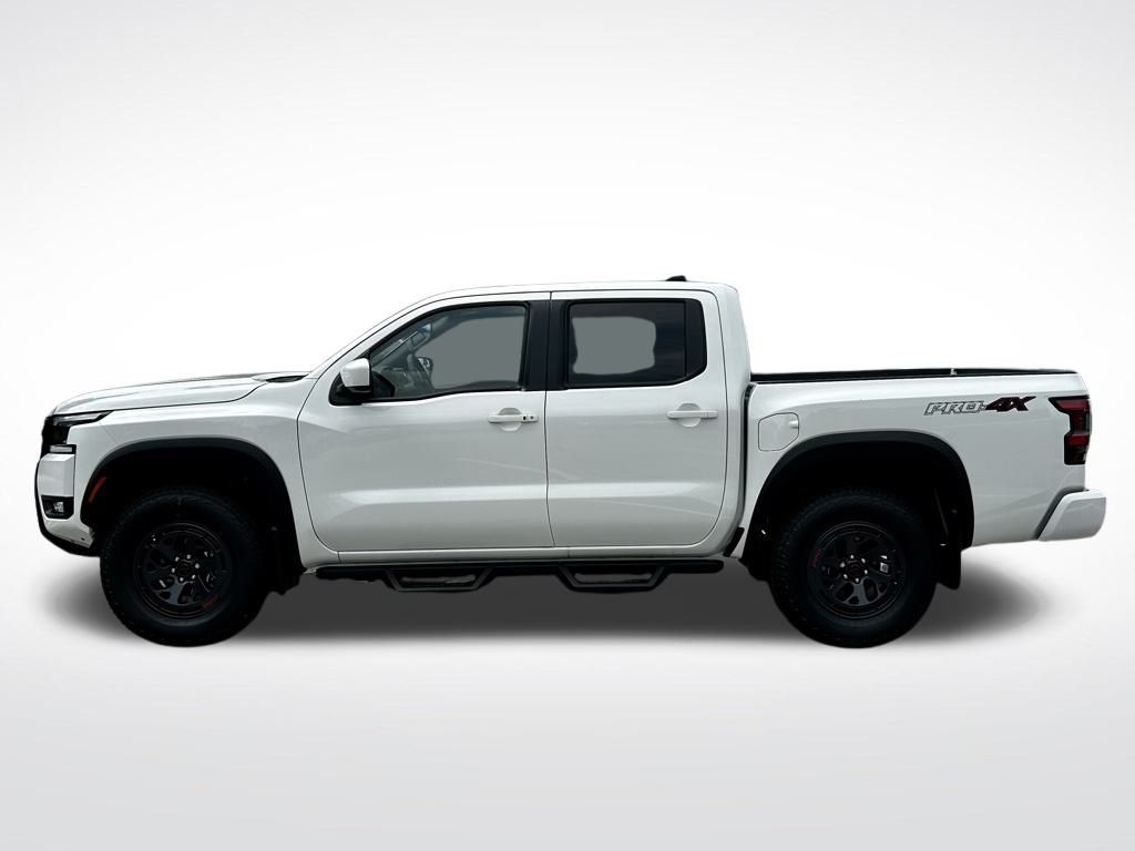 2025 Nissan Frontier PRO-4X photo 3