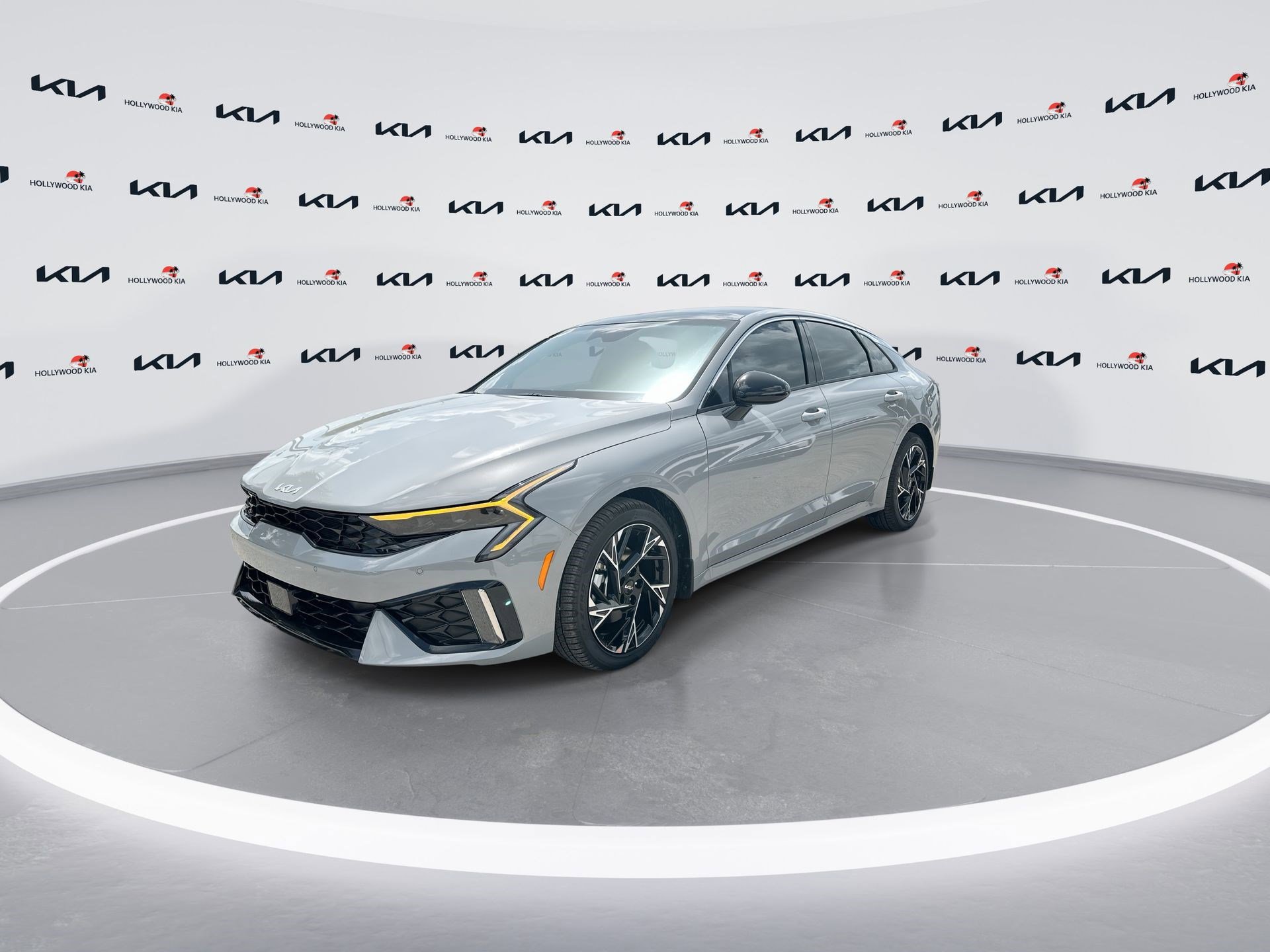 2025 Kia K5 GT-Line photo 5