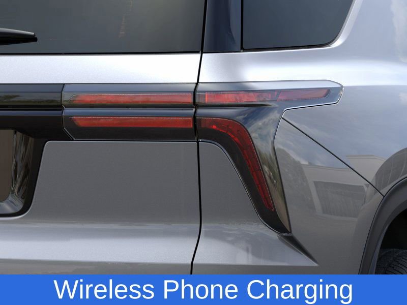 2025 Chevrolet Traverse photo 8