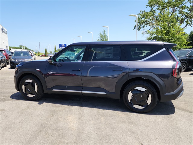 2026 Kia EV9 Light Long Range photo 6