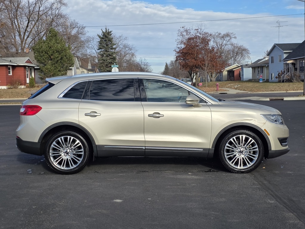 2017 Lincoln MKX Reserve's photo