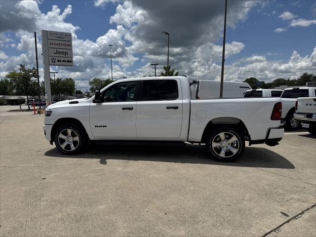 2025 Ram 1500 Tradesman photo 2